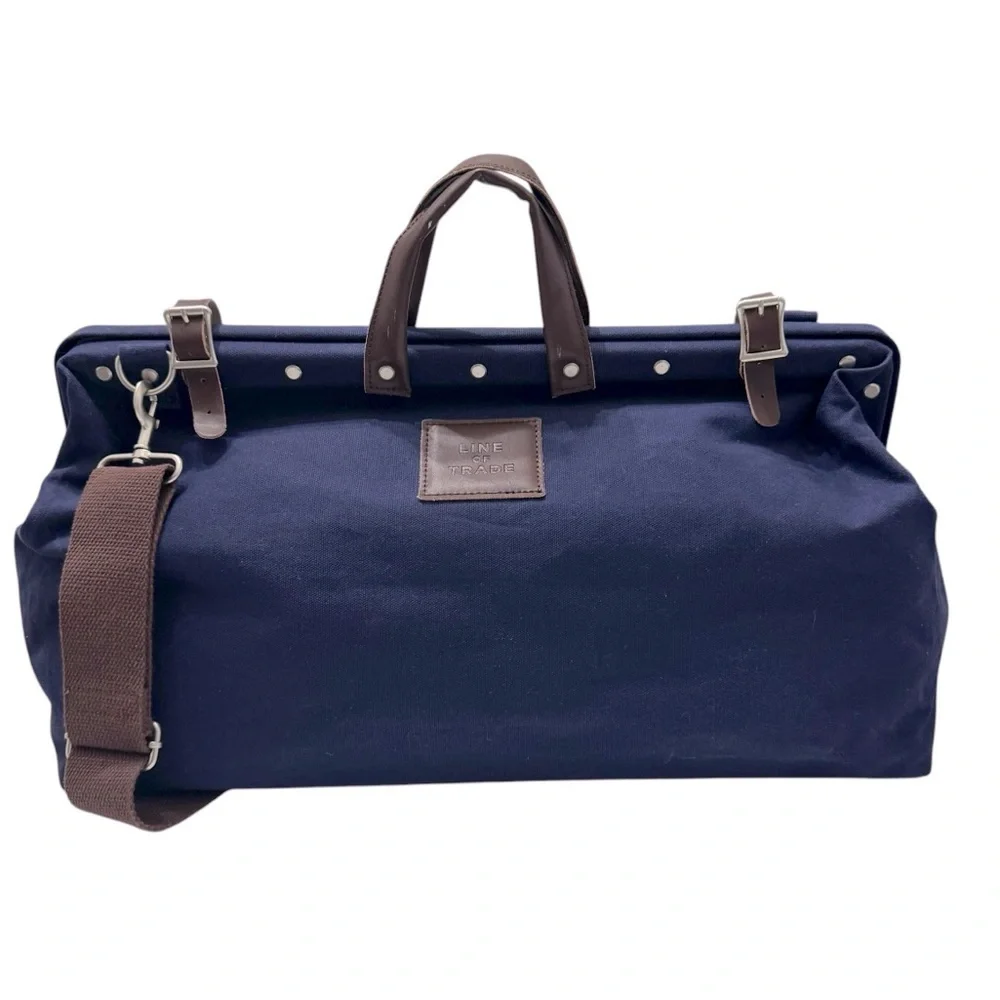 Bespoke Post Weekender Navy Bag